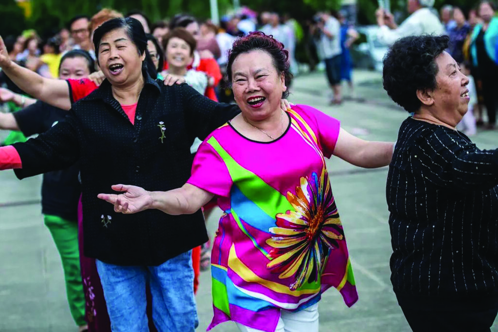 Çinli gençler yaşlılardan şikâyetçi